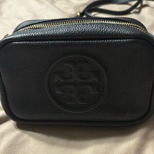 Black Tory Burch Side bag